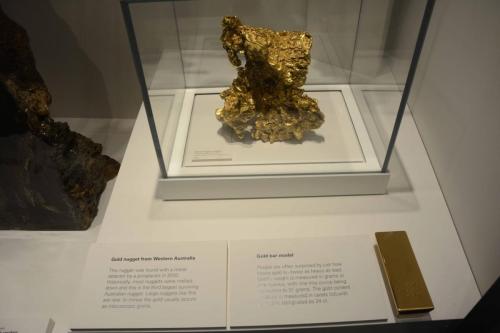 Pépite d'or trouvée par un prospecteur en 2010 (poids 23,26 Kg)