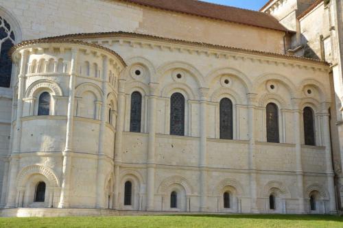 Basilique Saint-Eutrope (Saintes)