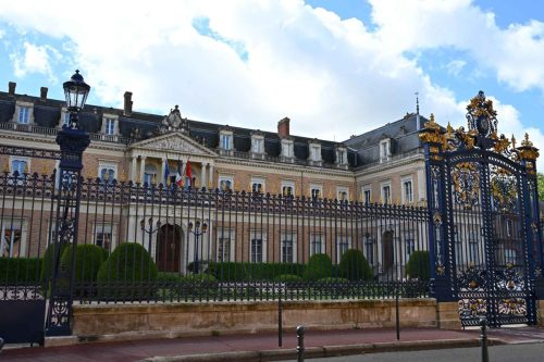 Palais Niel (quartier général opérationnel du Général commandant la 11e Brigade Parachutiste)