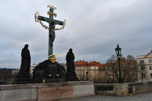 Statue du Pont Charles