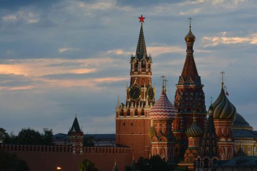 Cathédrale Basile-le-Bienheureux et tour du Kremlin