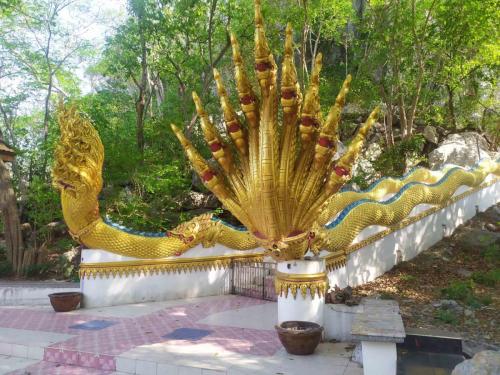 Wat Phra Phuttabat Noi (Phra Phuttabat Noi Temple)