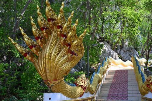 Wat Phra Phuttabat Noi (Phra Phuttabat Noi Temple)