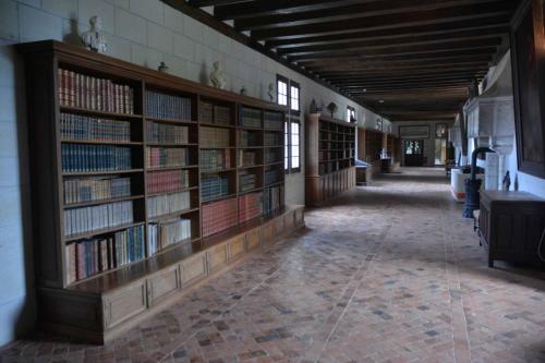 La bibliothèque           Château du Plessis-Bourré (Maine et Loire)