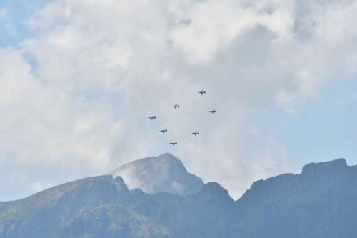 Patrouille de France au- dessus de l'Alpe d'Huez