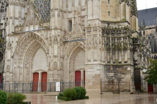 Cathédrale Saint-Pierre-et-Saint-Paul