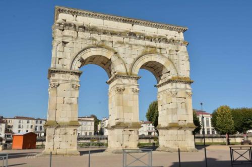 Arc de Germanicus (Saintes)
