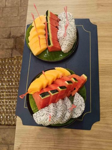 Mangue, pastèque, fruit du dragon