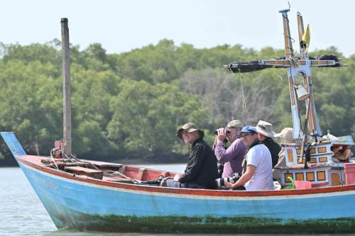 Arrivée à Laem Phak Bia-sandspit