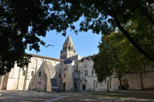 Abbaye aux dames (Saintes)