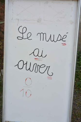 Il faut retourner à l'école