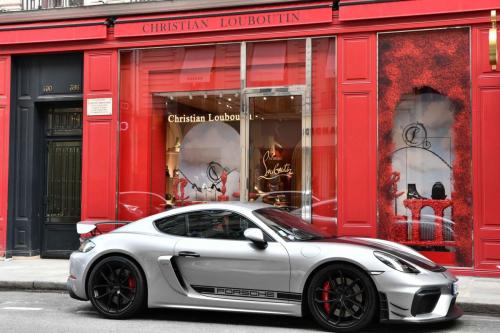 Rue Saint Honoré (boutique Christian Louboutin)