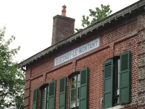 Ancienne gare de Quesnoy le montant