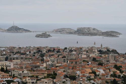 Iles du Frioul et Ile d'If depuis Notre-Dame de la Garde