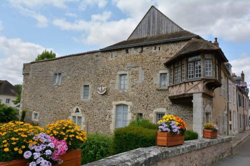 Maison du Cheval Blanc           Bonneval