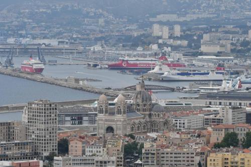 Cathédrale de la Major depuis Notre-Dame de la Garde