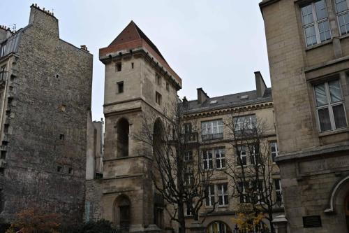 Tour Jean-sans-Peur, rue Etienne Marcel