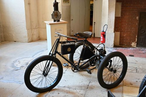 De Dion-Bouton 1896