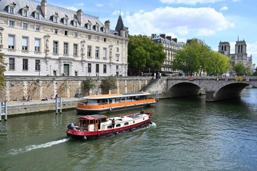 Vue depuis le Quai des grands Augustins