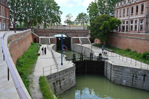 Ecluse Saint-Pierre sur le canal de Brienne