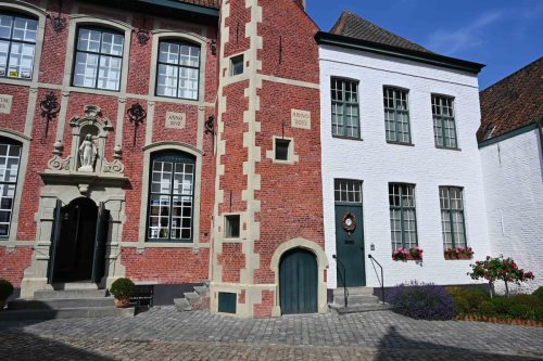 Béguinage Sainte-Elisabeth - Courtrai (Belgique)