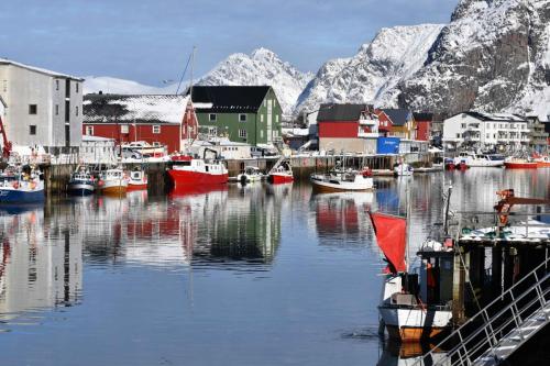 Henningsvaer
