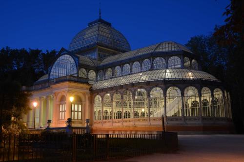 Palacio de Cristal dans le parc del Buen Retiro à Madrid (1887)