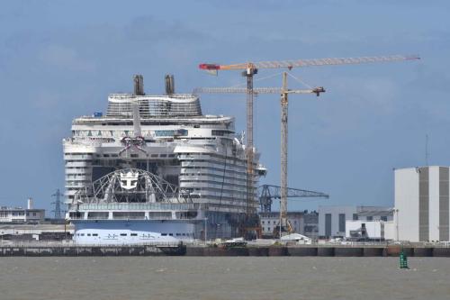 Chantier de Saint-Nazaire depuis Saint-Brévin-les-pins