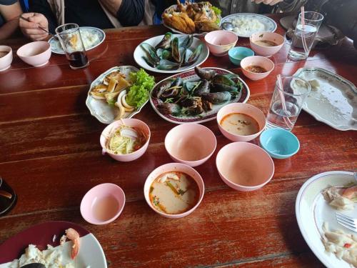 Restaurant en bord de mer