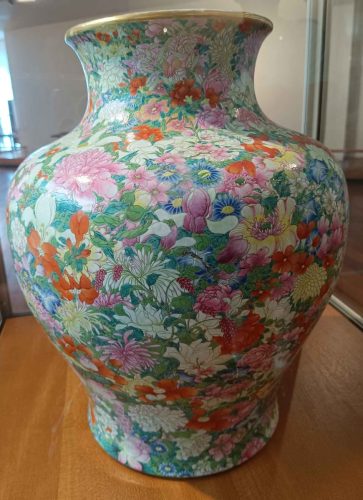 Chine – Jarre « mille fleurs » - Fours de Jingdezhen (province de Jianqxi) - Dynastie Qing (1644-1911), règne et marque de Qianlong (1736-1795)
