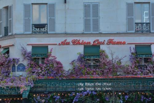Au Chien Qui Fume, rue du Pont Neuf, place Maurice Quentin