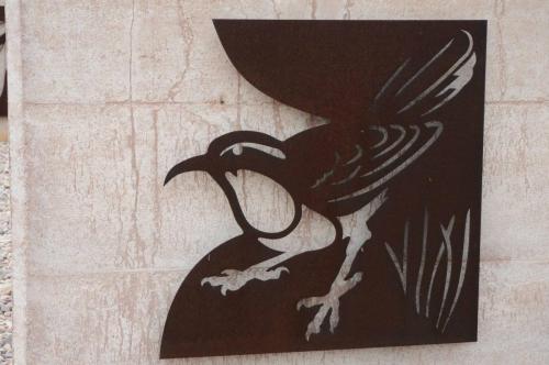 Sculpture à l'entrée du jardin botanique