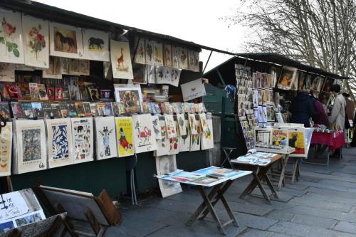 Bouquinistes, quai de la Mégisserie