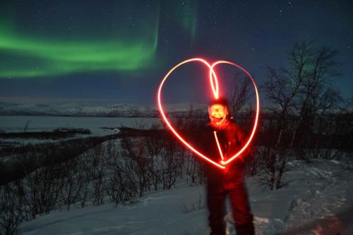 Jeux de lumière dans la nuit boréale