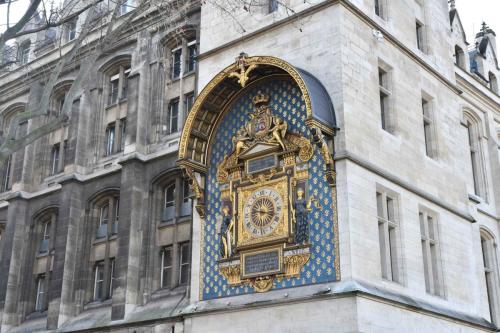 Tour de l'Horloge (1350-1353), quai de l'Horloge