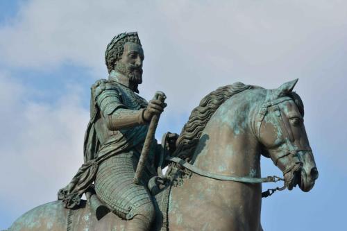 Statue d'Henri IV (1818), place du Pont Neuf