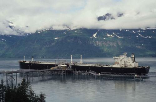 Pétrolier au terminal pétrolier de Valdez