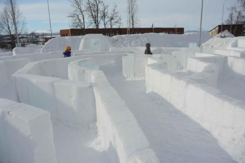 Parc de jeux d'enfants à Kiruna