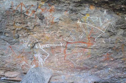 Peintures rupestres aborigènes au site de Nourlangie