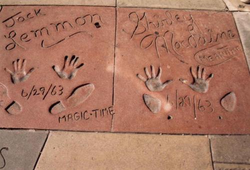 Jack Lemon (acteur 1925-2001) / Shirley MacLaine (actrice 1934-)