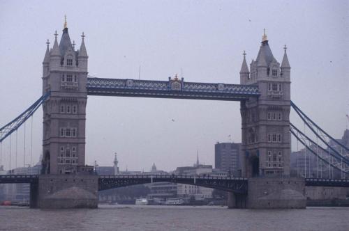 Tower Bridge depuis la Tamise